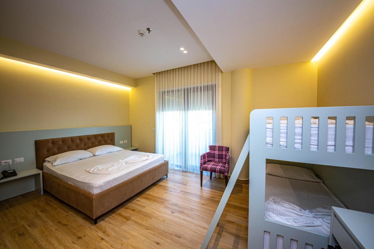 Hotel Bella Vista Shkallnur Ngoại thất bức ảnh