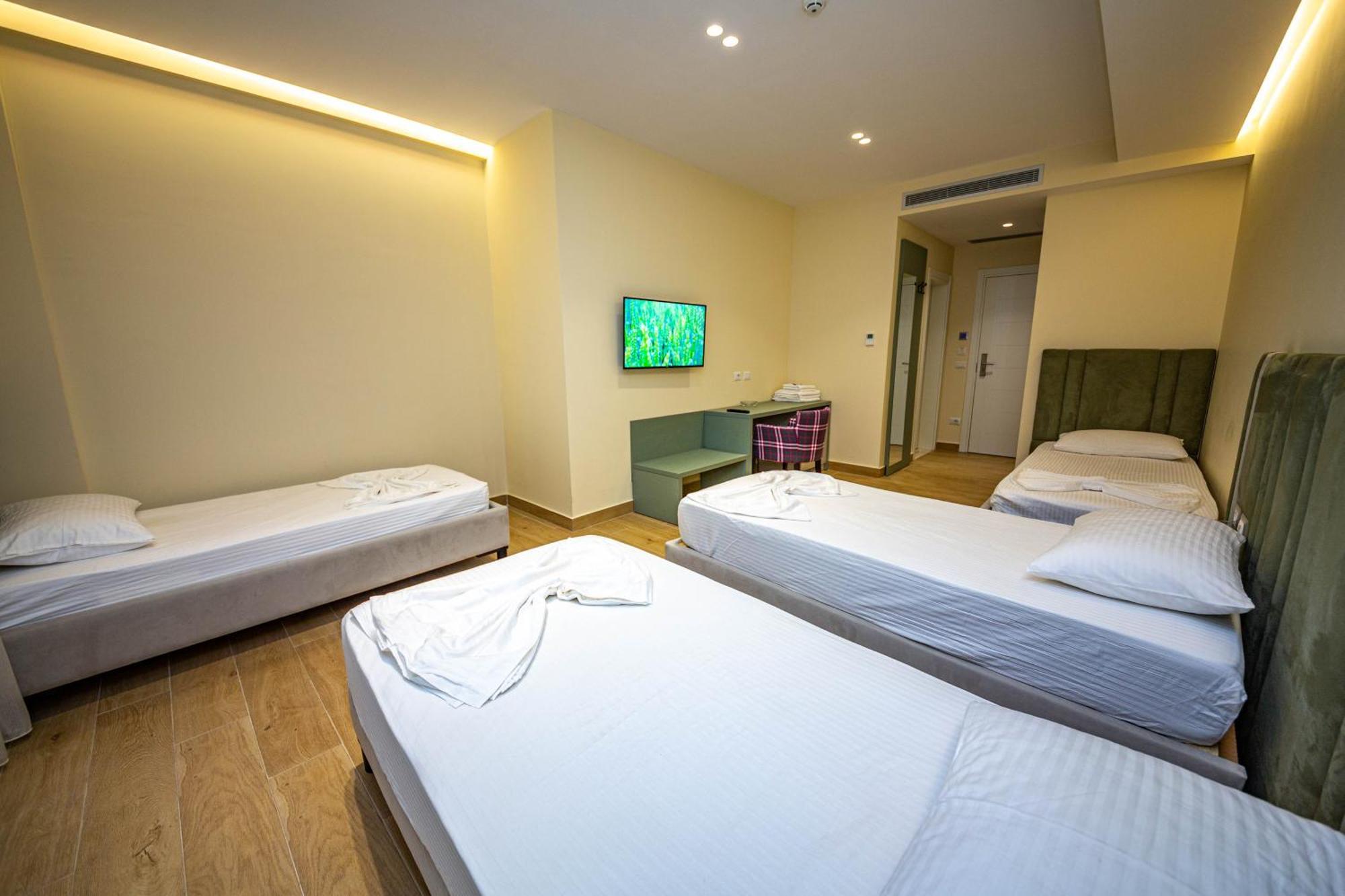 Hotel Bella Vista Shkallnur Ngoại thất bức ảnh