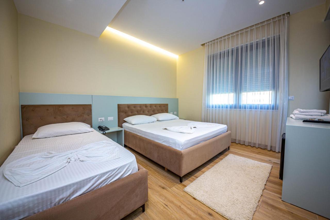Hotel Bella Vista Shkallnur Ngoại thất bức ảnh