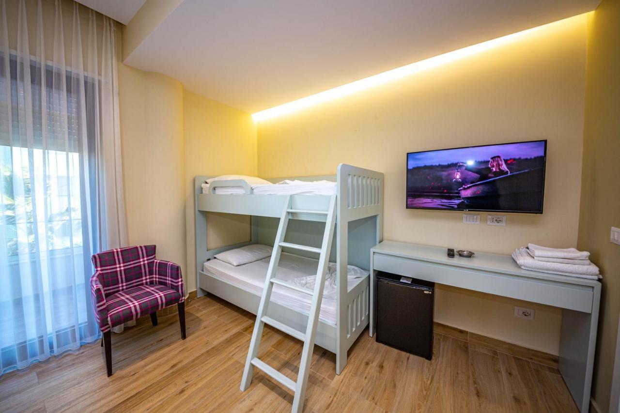 Hotel Bella Vista Shkallnur Ngoại thất bức ảnh