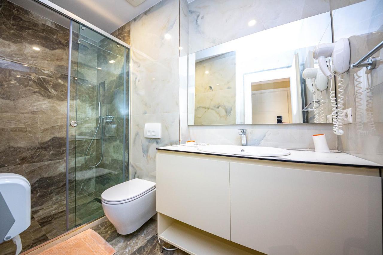 Hotel Bella Vista Shkallnur Ngoại thất bức ảnh