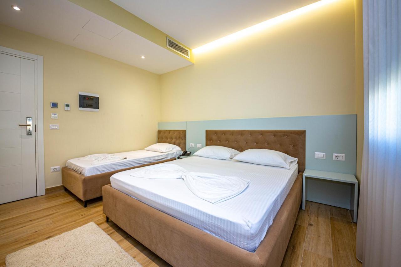 Hotel Bella Vista Shkallnur Ngoại thất bức ảnh