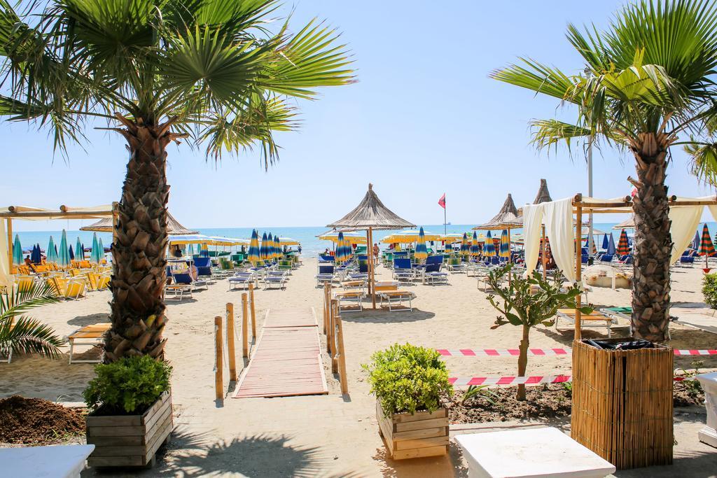 Hotel Bella Vista Shkallnur Ngoại thất bức ảnh