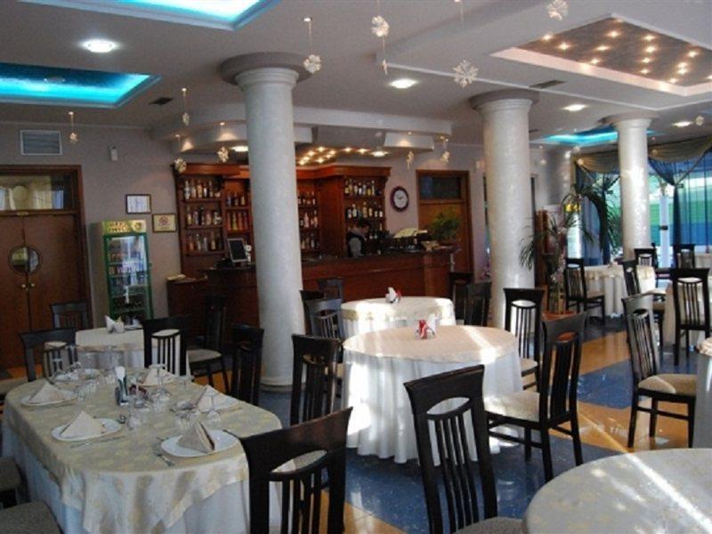 Hotel Bella Vista Shkallnur Ngoại thất bức ảnh