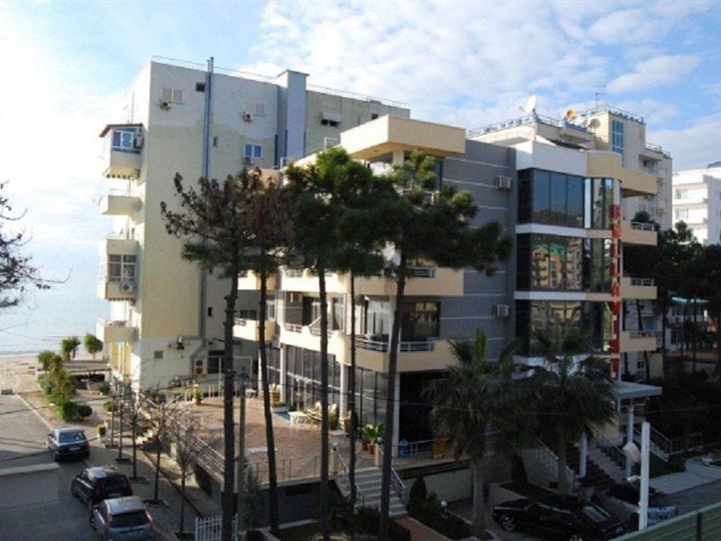 Hotel Bella Vista Shkallnur Ngoại thất bức ảnh